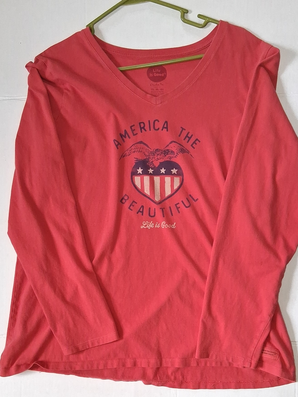 Life Is Good Classic Tee. America The Beautiful. Red. Womans XllL. 100% Cotton.